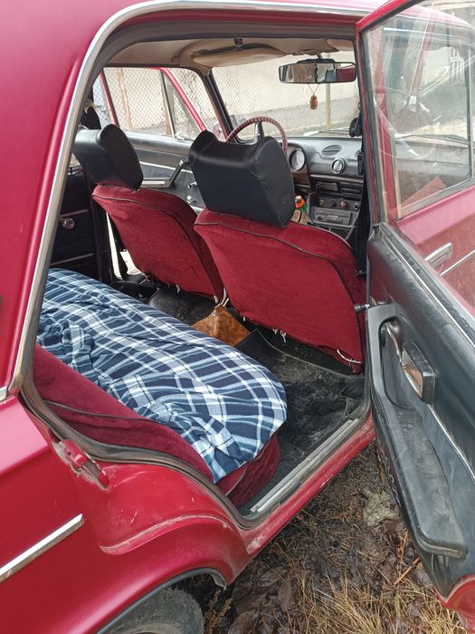 Продавам лада 1500s ,запазана ,гаражна със газова уретба