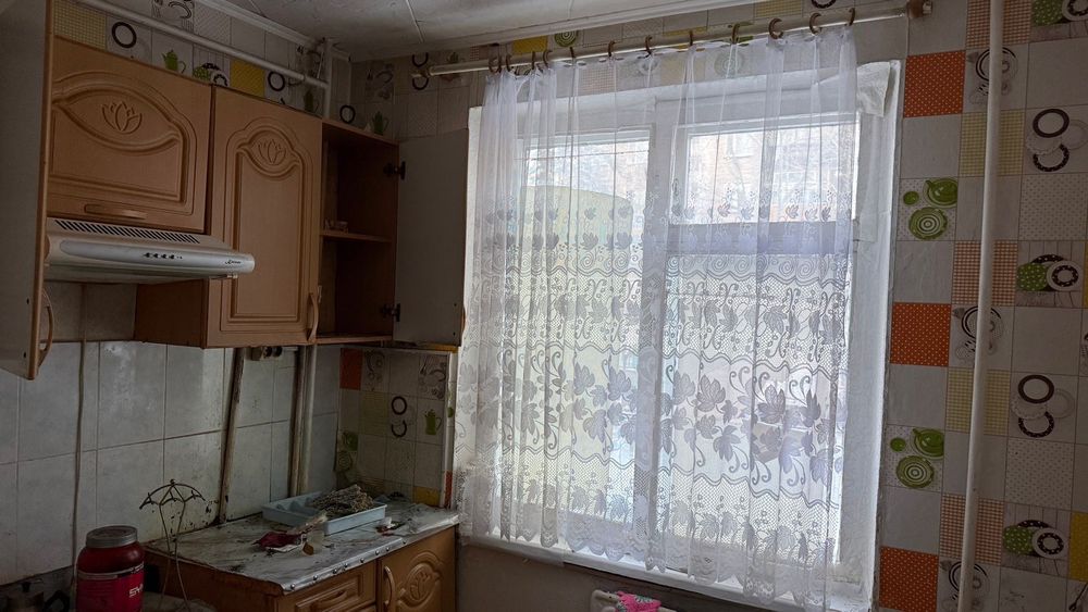 Продам 2 к в 20 мкр улучшенной планировки 2/5