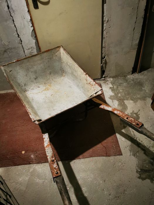 Ръчна градинска количка