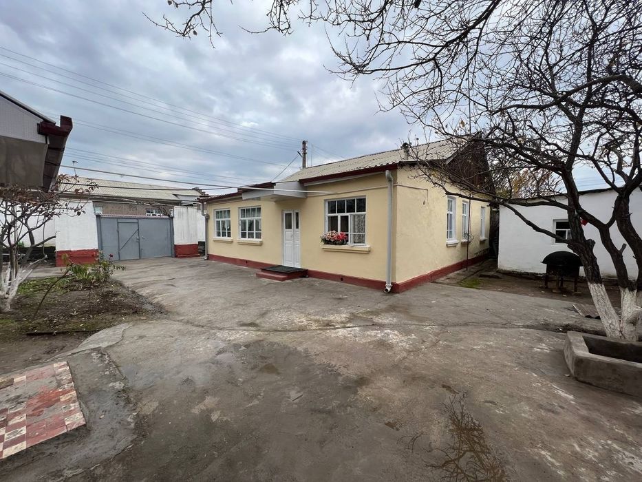 Продается участок в Алмалыке