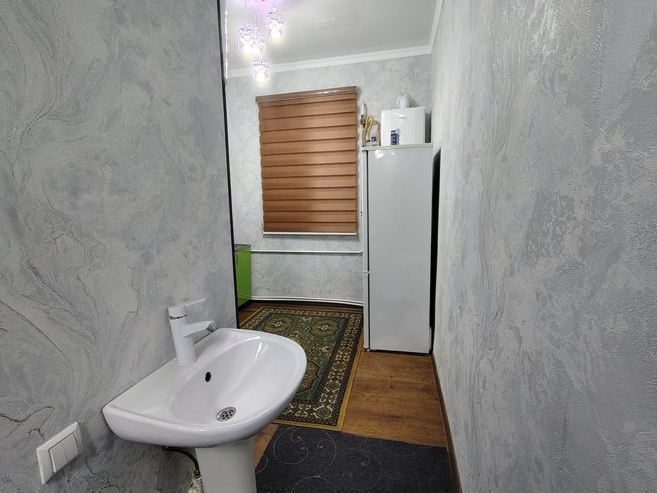 Kvartira sotiladi Egasidan 1-qavat 59,5 m/kv yashashga tayyor holatda