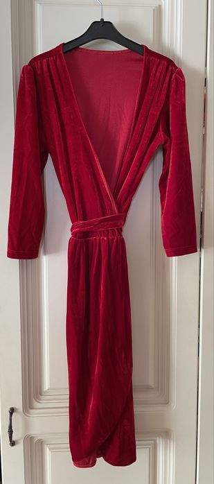 Rochie din catifea rosie