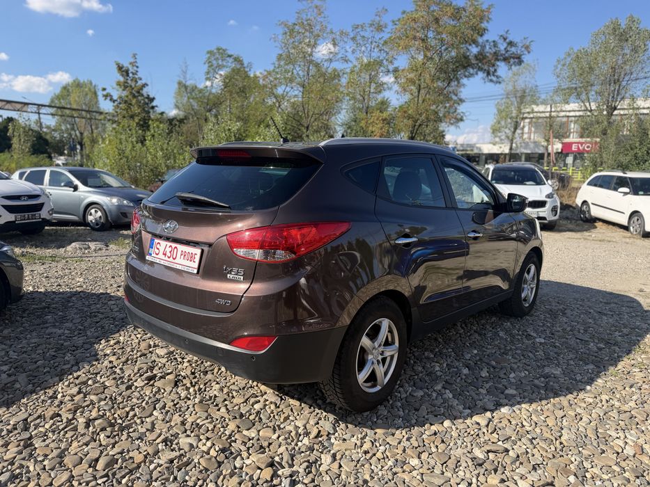 HYUNDAI ix35 2011 — imagine 3