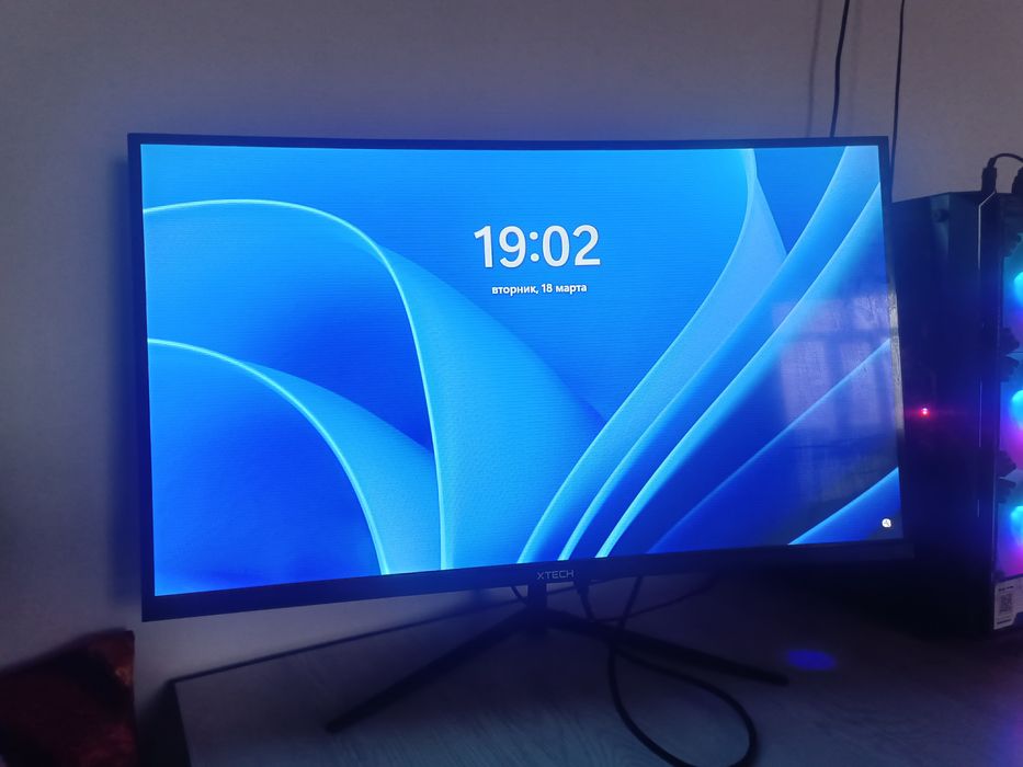 Monitor 32lik XTECH