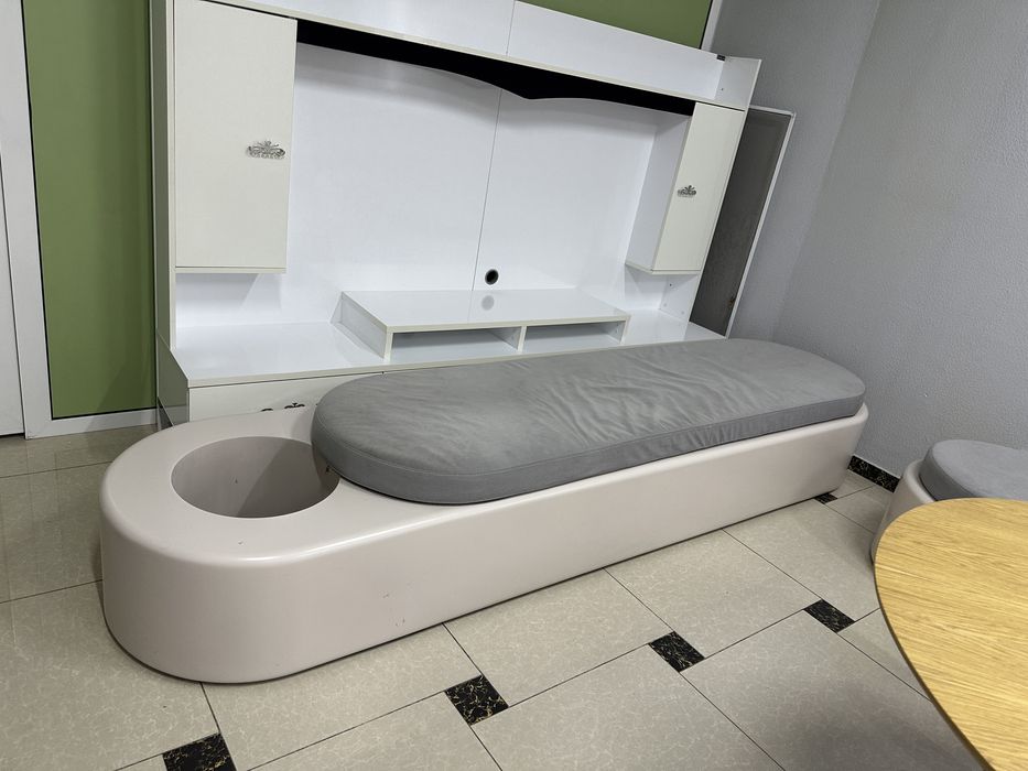 Диваны 2 штуки, отличное состояние