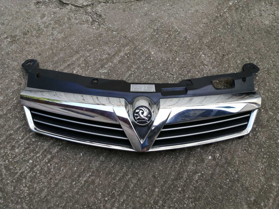 Grila radiator Opel Astra H facelift 200 lei