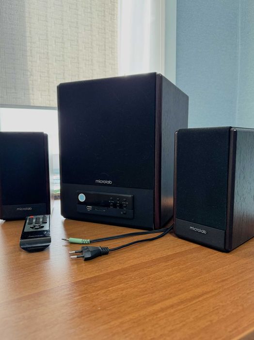 Акустическая система Microlab FC530U в отличном состоянии