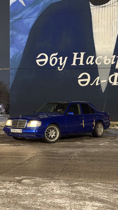 Мерседес 124 Е шка автомат