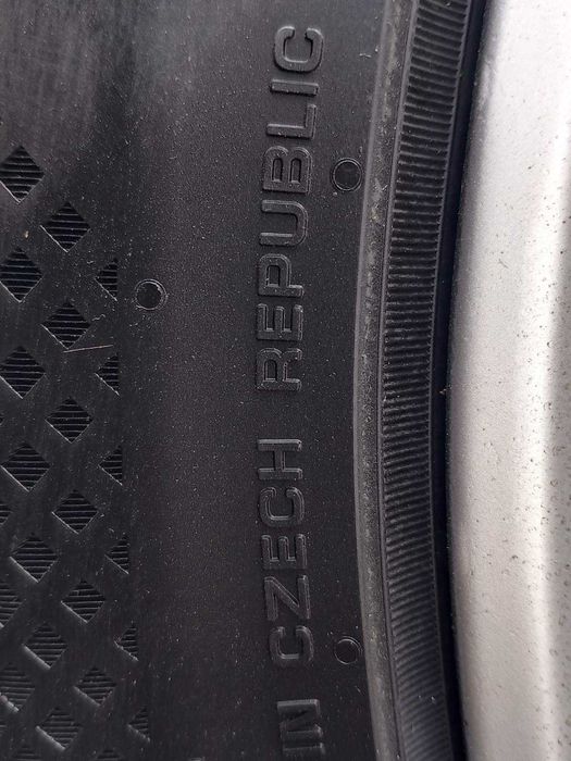 Всесезонни гуми 4 бр 235 50 18