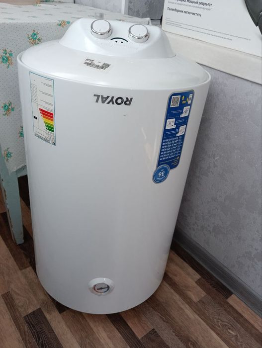 Продаётся Аристон 80 литров,в хорошем состоянии.Не открывался