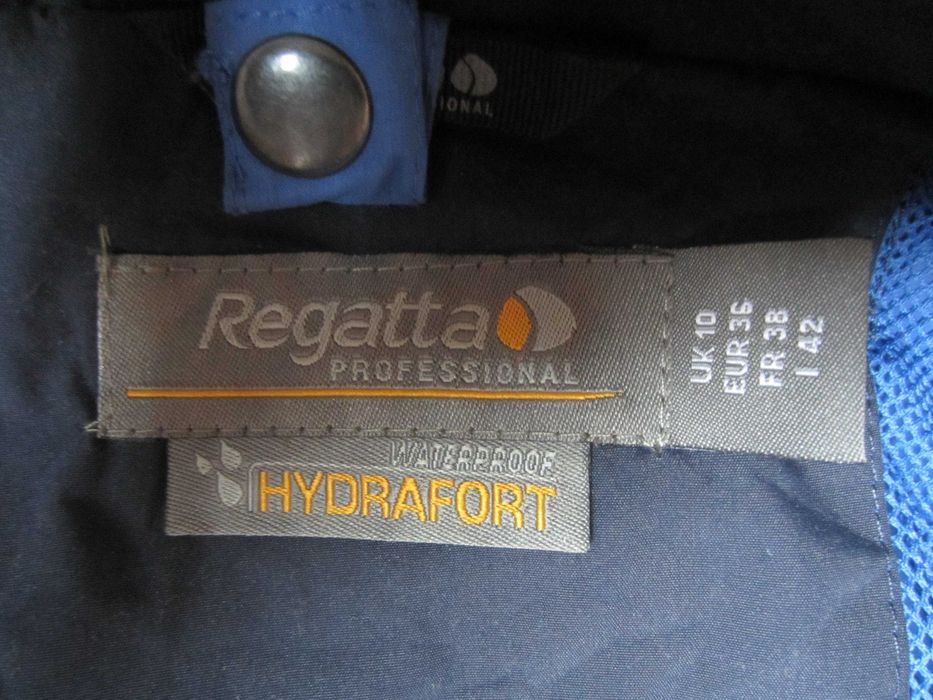 Geaca dama Regatta,masEUR-36), ploaie-vant, material HydraFort, gluga,  stare f.buna
