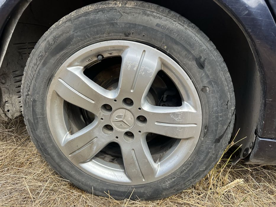 Mercedes E270 w211 на части