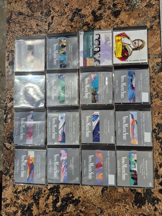 Vând Lot 16 CD cu muzica clasica mixta din colectia PILZ