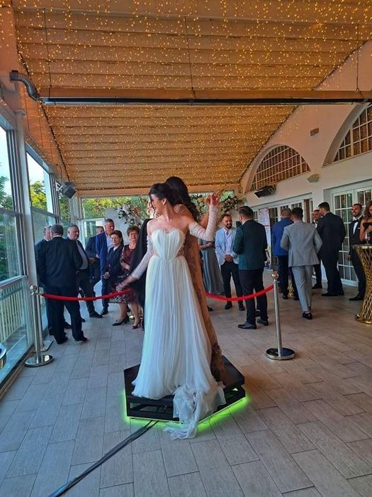 Oglinda magica,cabina foto & 360,bar mobil,fum greu,sori rotitori