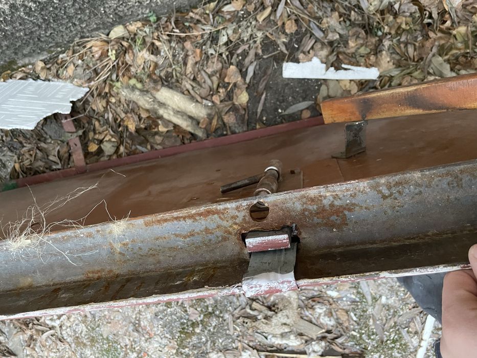 Железная входная дверь