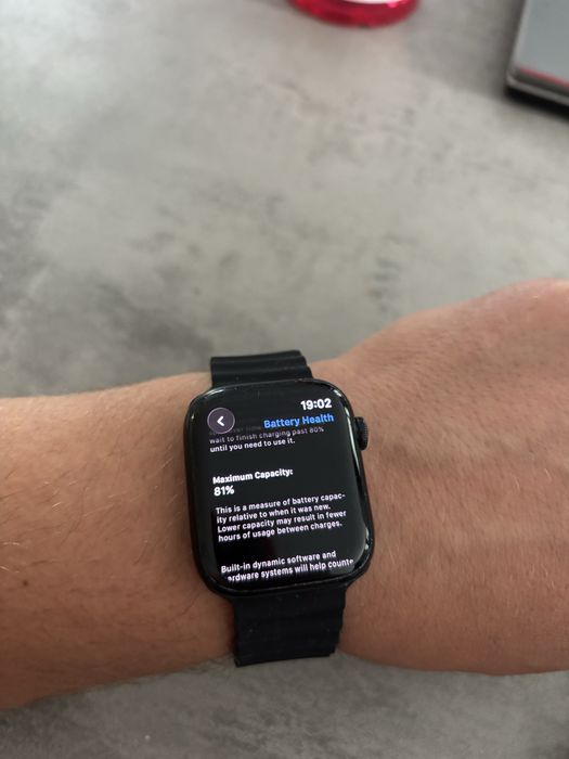 Apple Watch 8 eSIM алуминиев