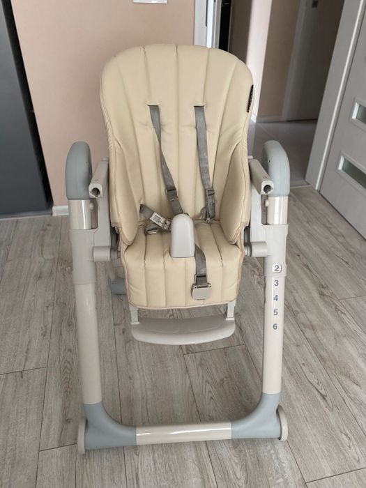 Стол за хранене