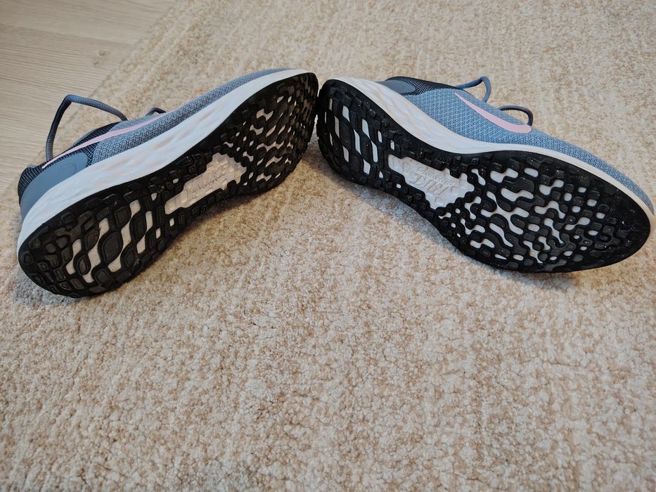 Adidași femei Nike mărimea 40