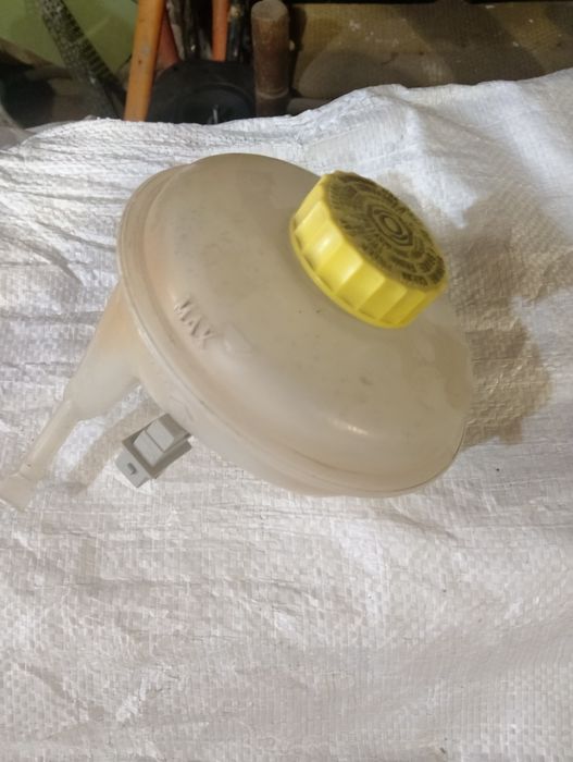 Продавам части за Ауди а4 б5