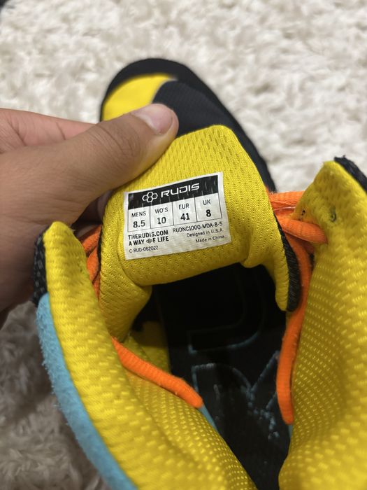 Продавам борцовки RUDIS 41