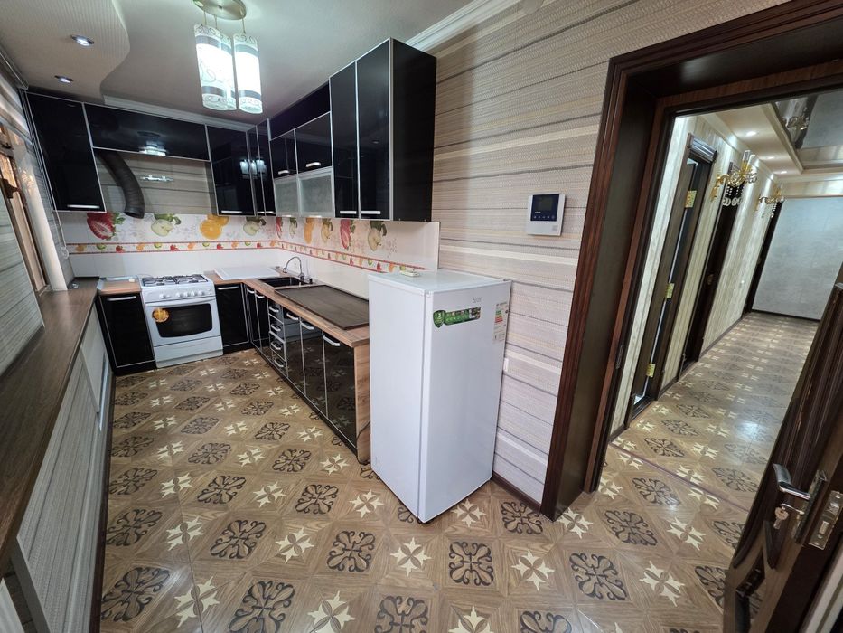 Фарғона шаҳар марказида 2 хоналик квартира ижарага берилади