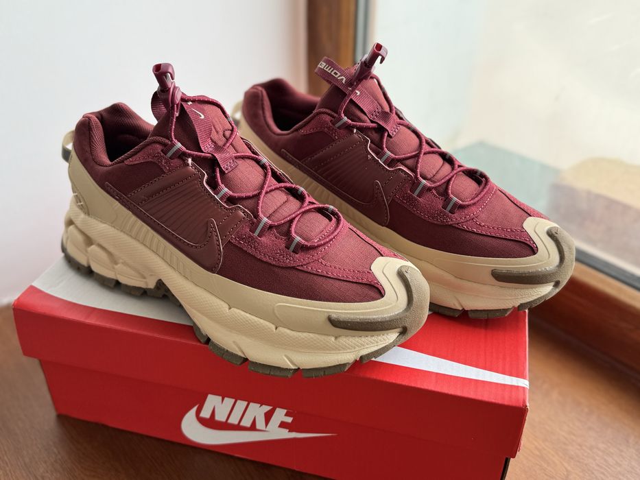 Кроссовки Nike Vomero