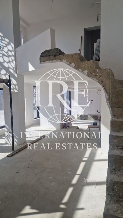 Продава се Къща в Варна, м-т Акчелар - 430 кв.м за 1745 €/кв.м - Снимка #7