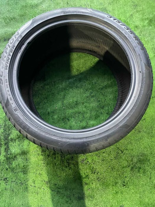 Anvelopă iarnă 315/35/21 Pirelli