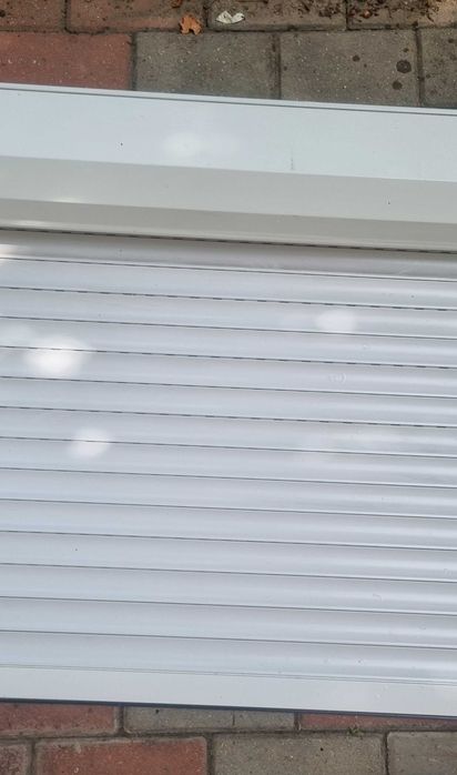 Rulou aluminiu+pvc pentru exterior, dimensiuni 220cm lungime + 90cm inaltime.