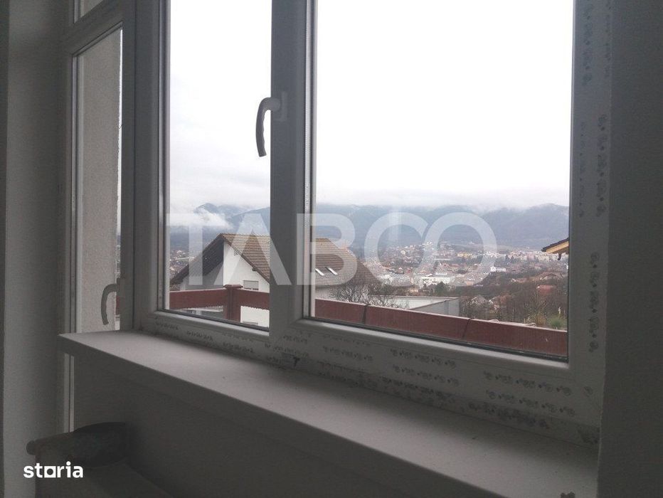 Apartament spatios bloc nou 3 camere 96 mp zona linistita in Cisnadie — fotografia 1
