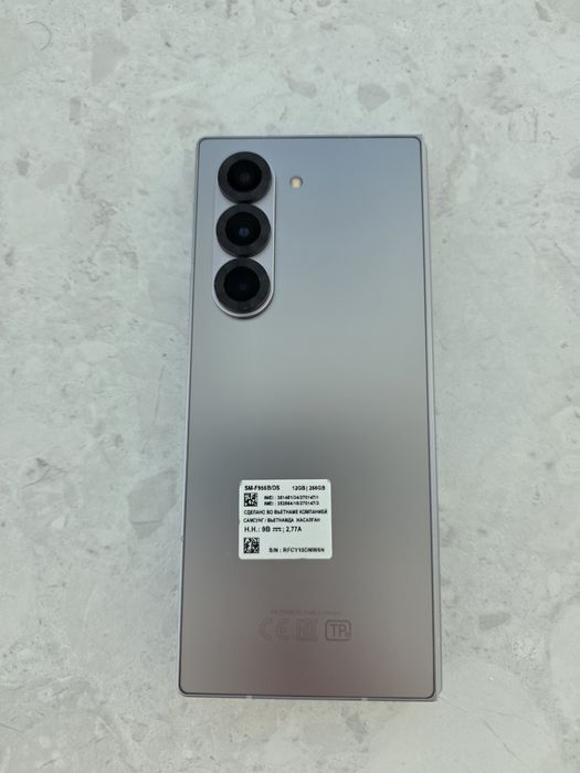 Samsung Z Fold 6 смартфон (Титан)