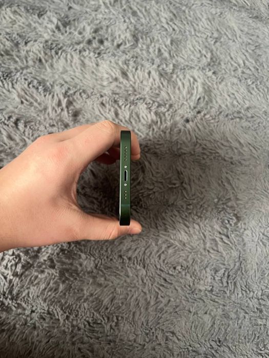Iphone 13 sotiladi