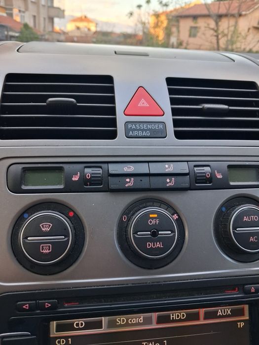 Продавам Volkswagen Touran Cross 2.0 TDI 170 к.с.