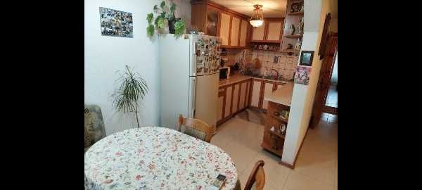 Продава се Тристаен апартамент в Пловдив, Въстанически - 101 кв.м за 1139 €/кв.м - Снимка #1