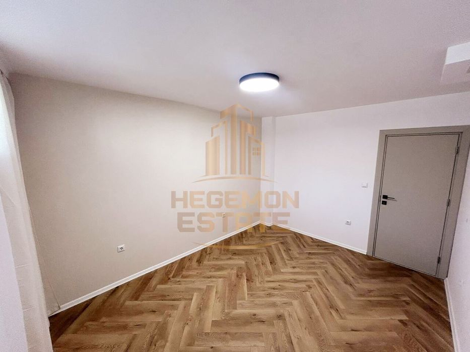Продава се Тристаен апартамент в Варна, Възраждане 2 - 80 кв.м за 1019 €/кв.м - Снимка #4