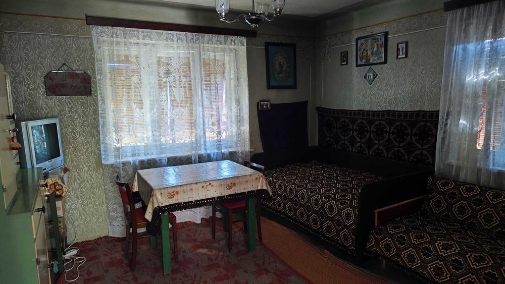 Casa de vanzare cu gradina si curte Drasov Jud. Alba