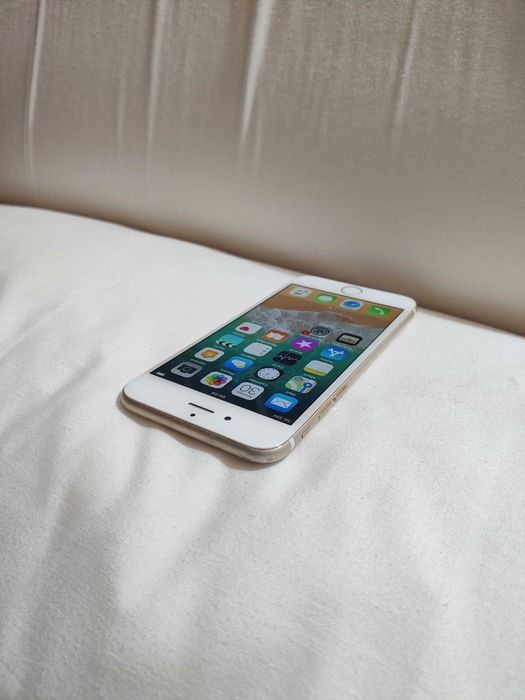 iPhone 6 Gold - baterie 98%