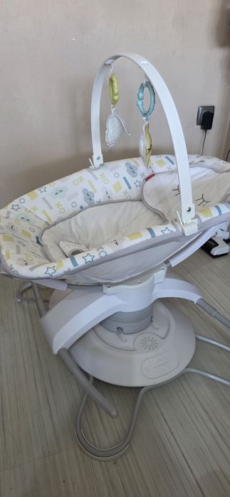 Електрическа люлка шезлонг