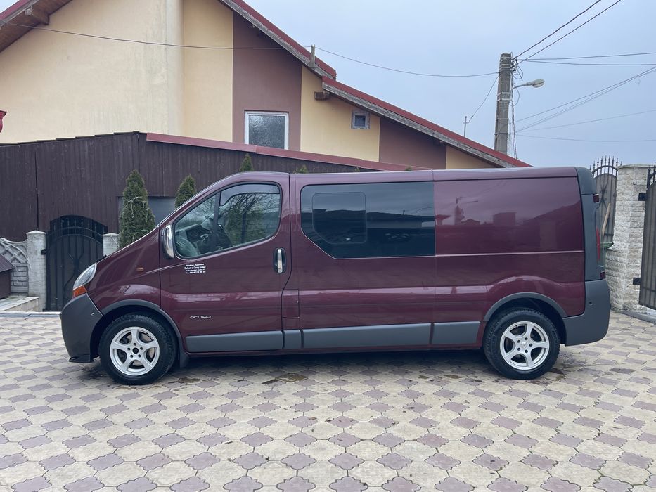 Renault trafic 6 locuri