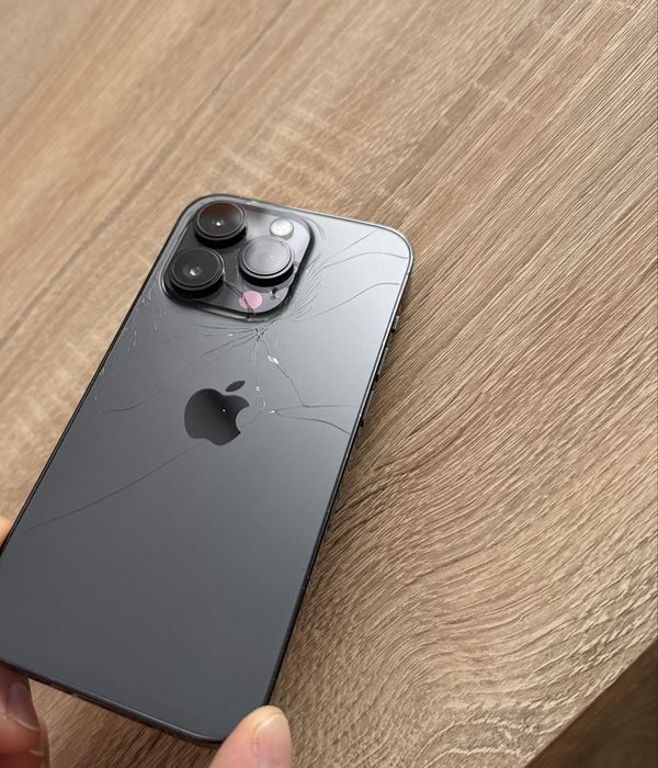 Iphone 14 Pro fisurat