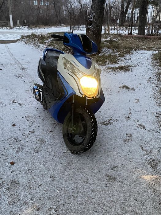 Скутер 150кубов