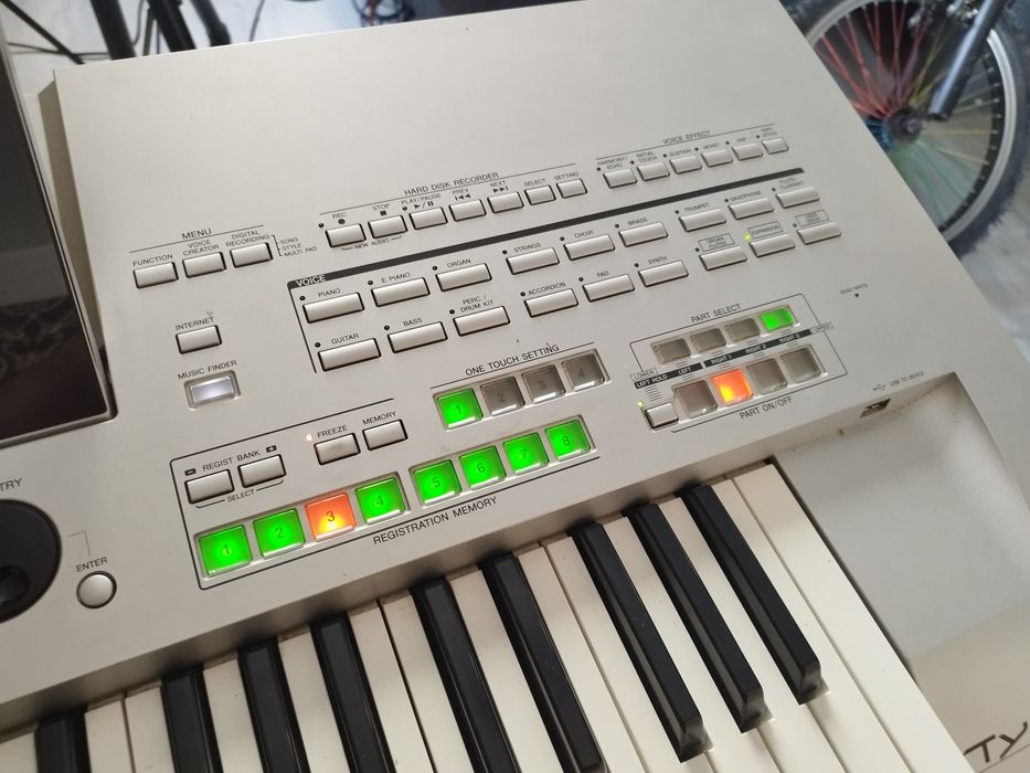 Yamaha tyros 3 cu set inclus