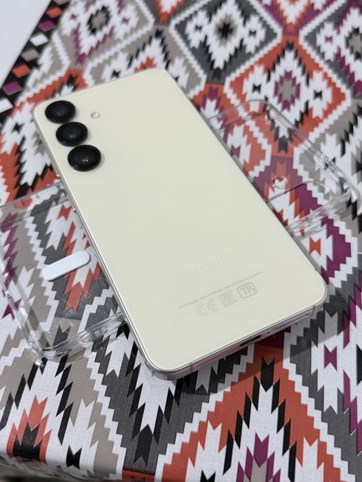 Обменяю S24 128 Gold идеал