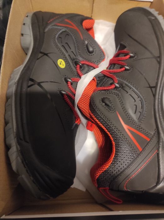 Salopetă+bocanci 43