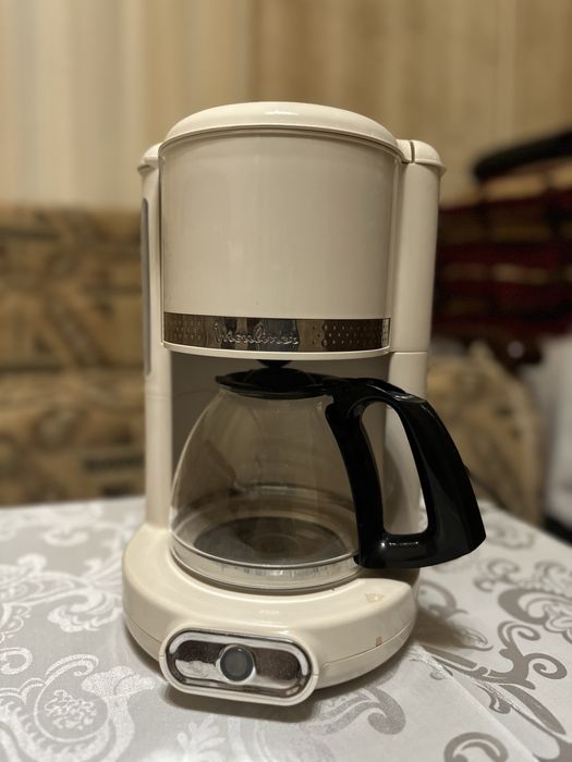 Кофеварка от бренда Moulinex
