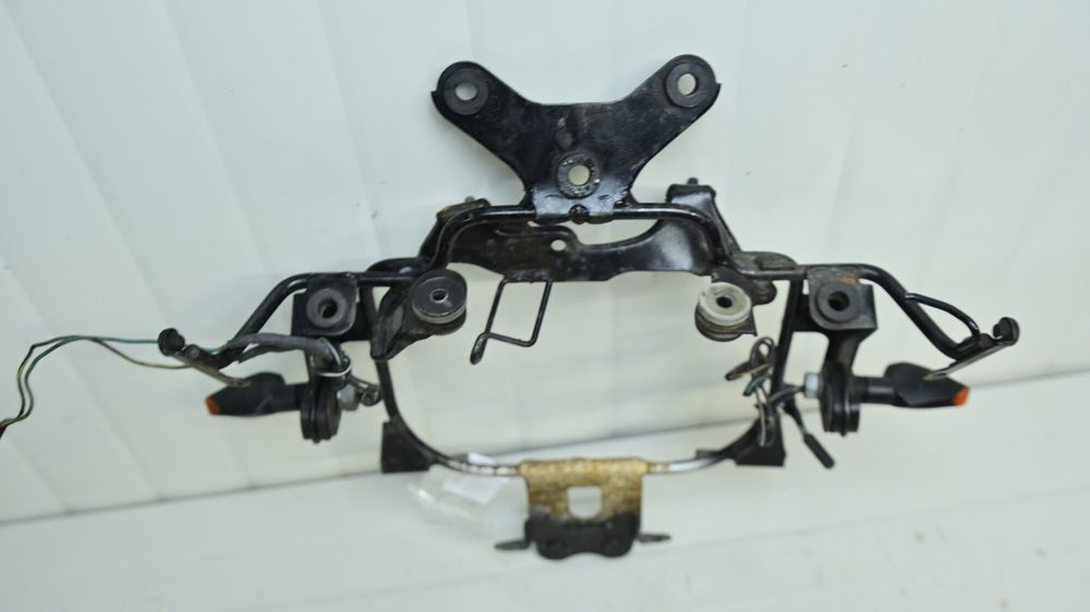 Suport Cadru Fata Cu Semnalizari Kawasaki Z750 2004 - 2006