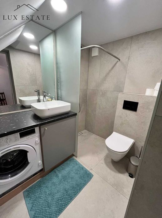 Продава се Двустаен апартамент в София, Дружба 2 - 65 кв.м за 2000 €/кв.м - Снимка #1