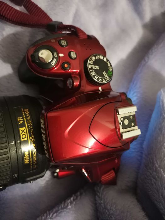 Фотоапарат Nikon D3300 Red