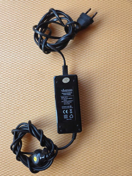 alimentator reglabil Vivanco - 9,5 volti - 20 volti