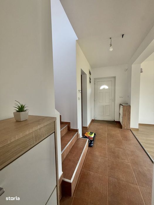 Casa 4 camere, 158mp utili, 507 teren in Sanmihaiu Roman